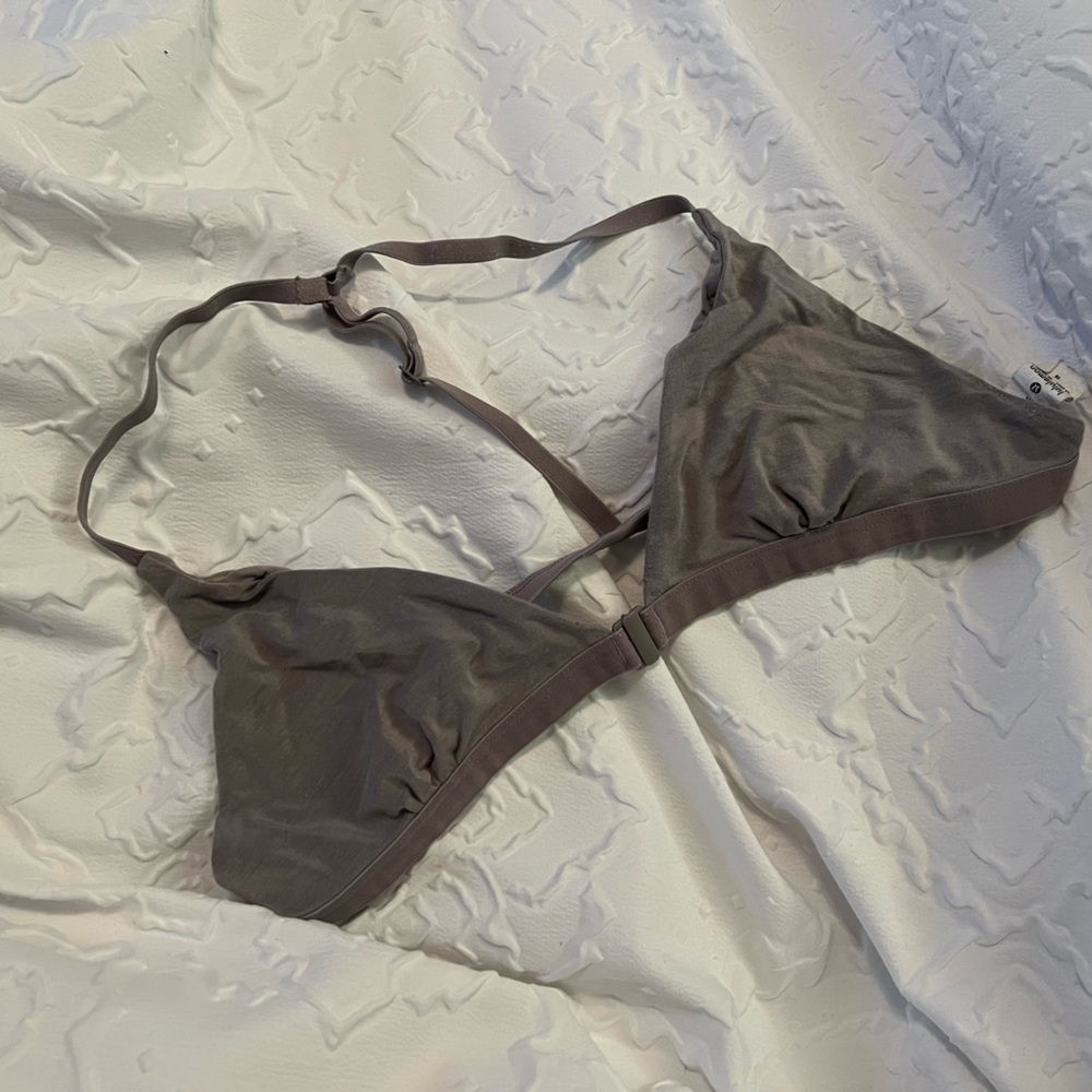 Lululemon bra